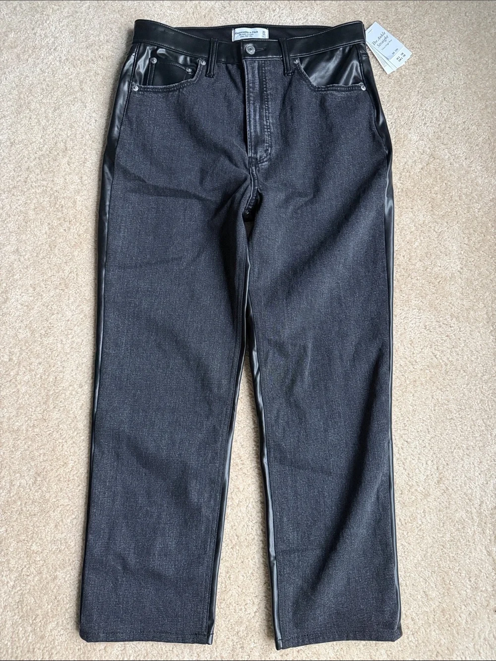 NWT Abercrombie & Fitch The Ankle Straight Ultra High Rise in Vegan Leather | 10 - Picture 3 of 7